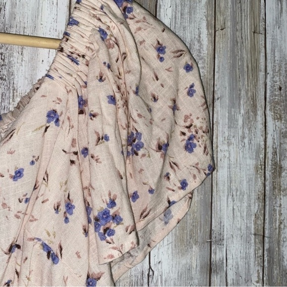 New With Tag ASTR Periwinkle Floral Blouse - Picture 2 of 4